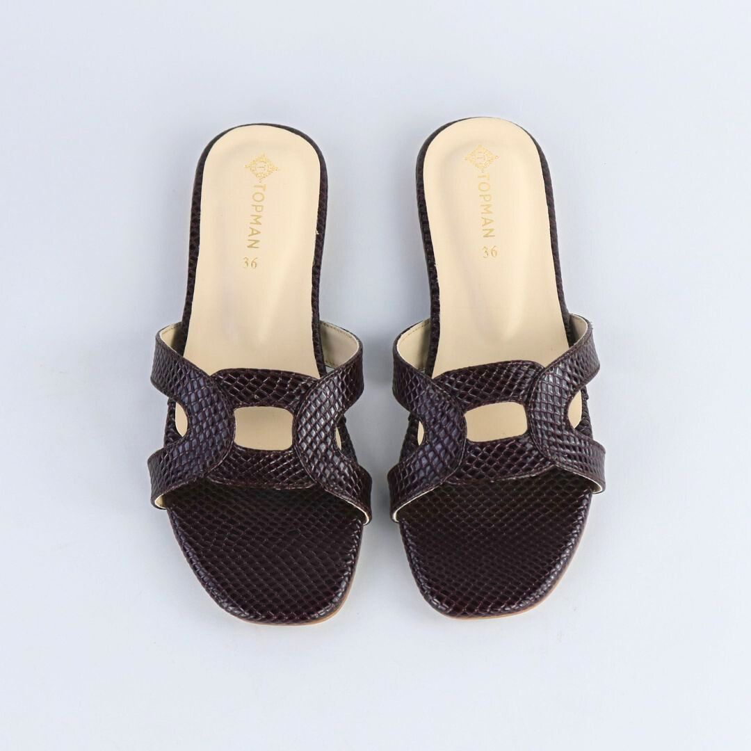 Royale Maroon Flats