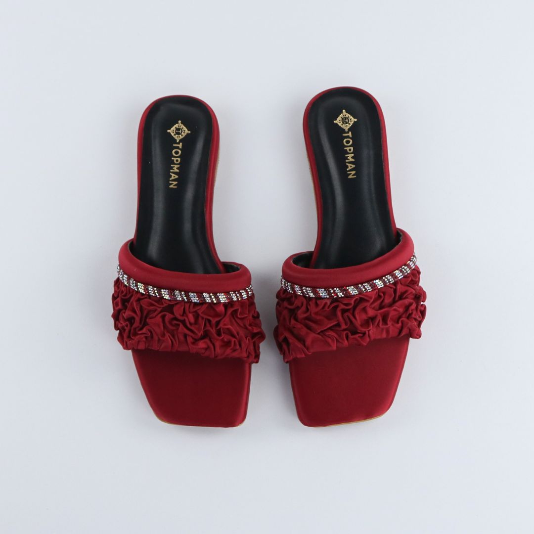 Red Ruffle Sliders