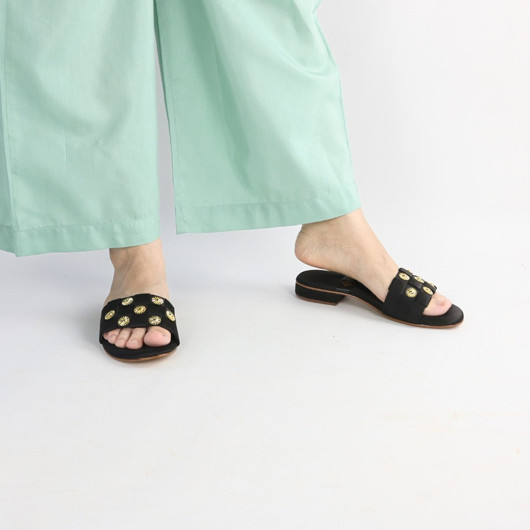 Black Grace Flats
