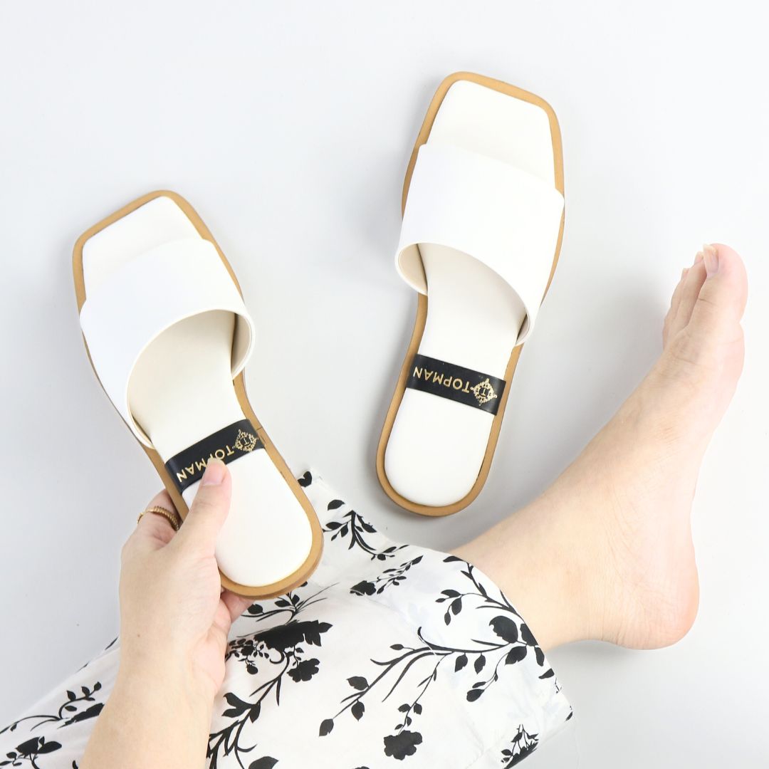 White Bliss Flats
