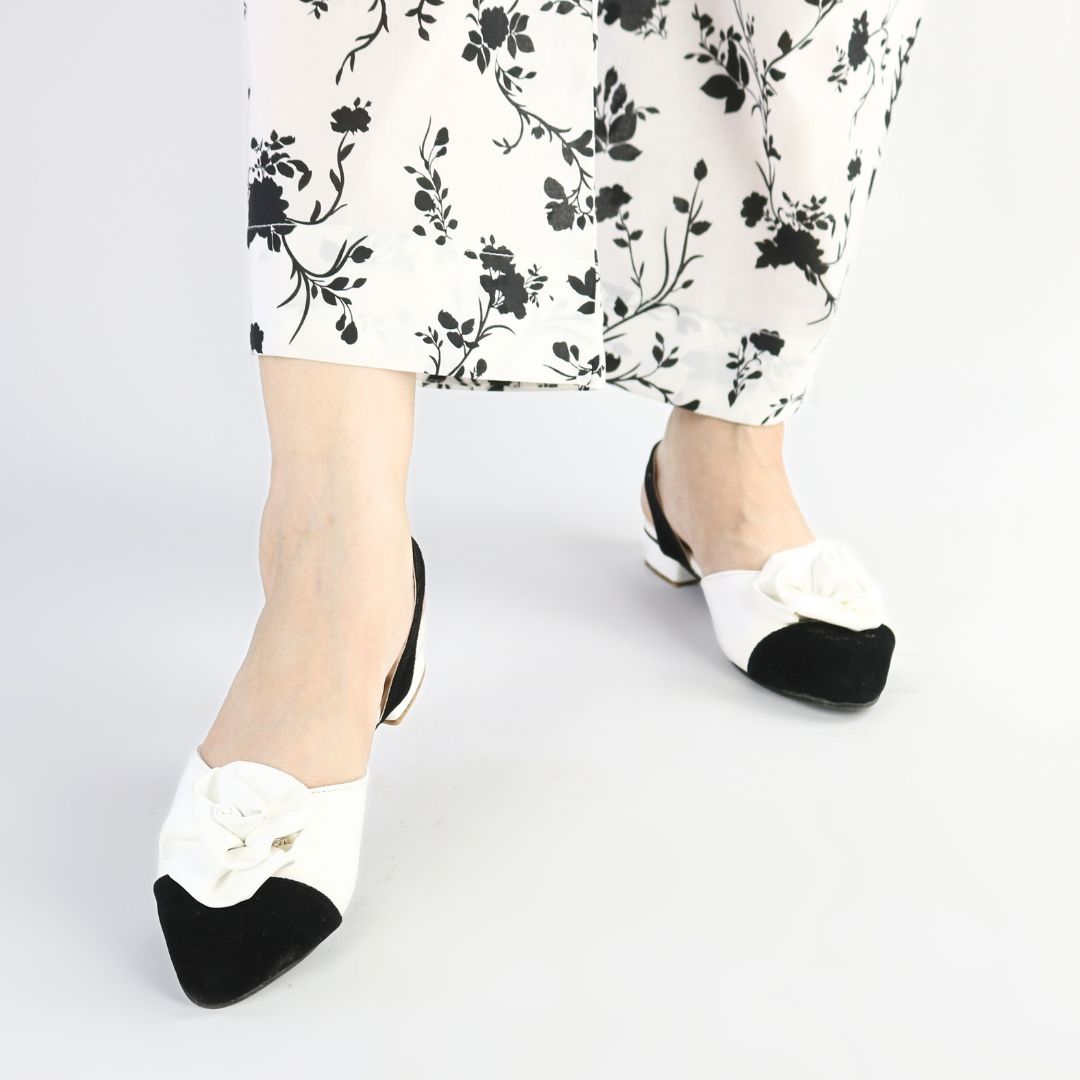 Noir Petal Pumps