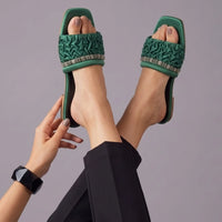 Ruffle Flats