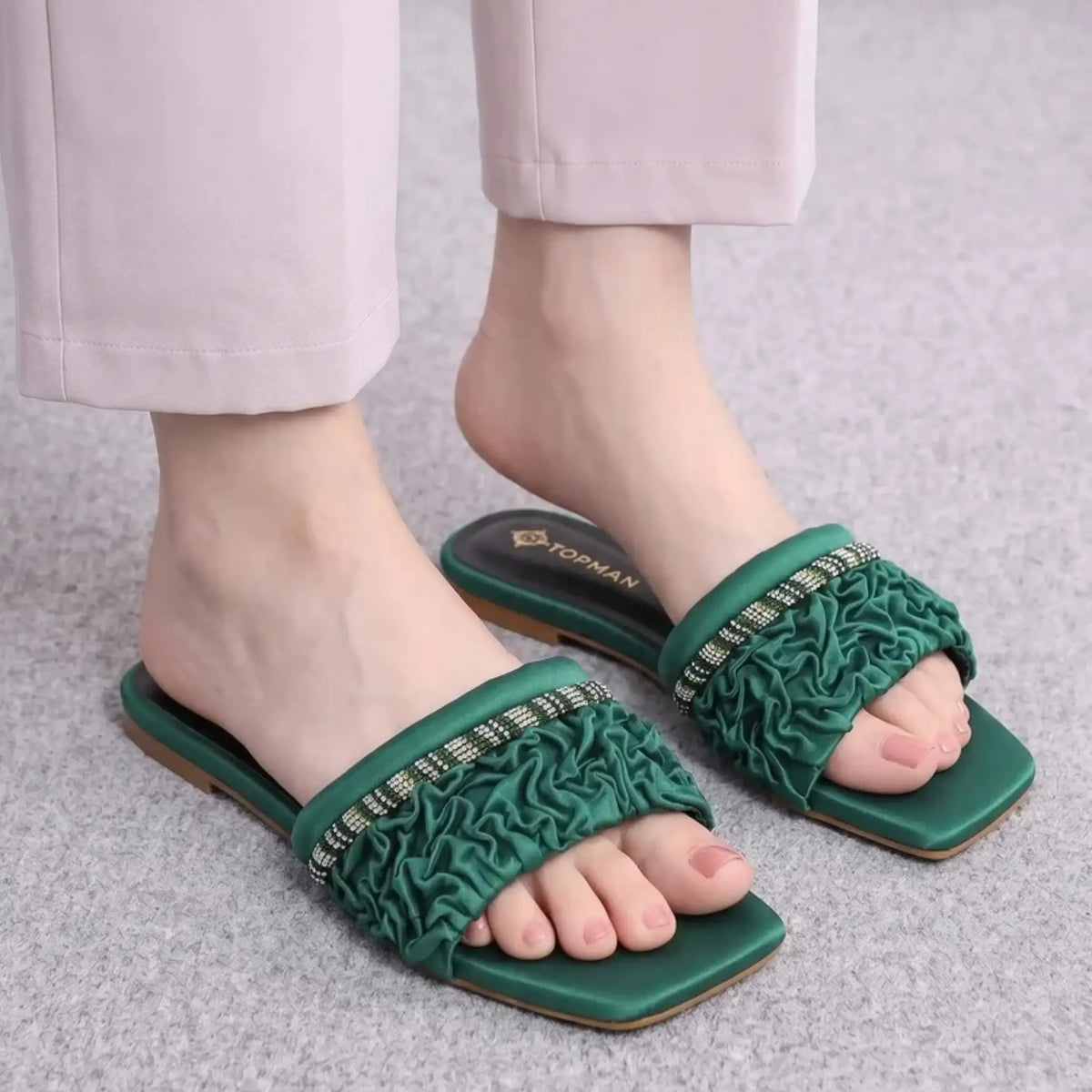 Ruffle Flats