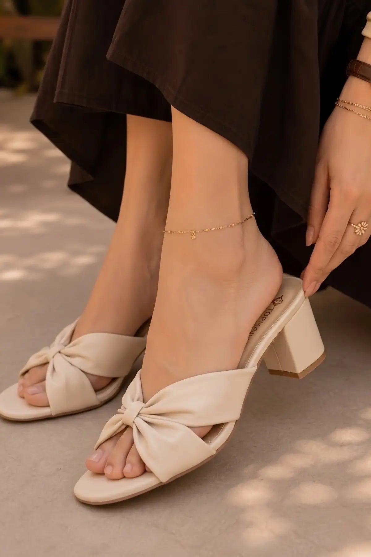 Velora Bow Heels – Fawn