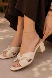 Velora Bow Heels – Fawn