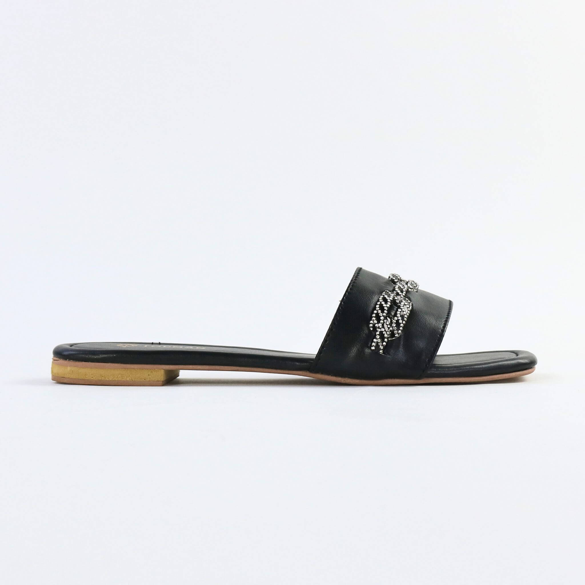 Livia – Black