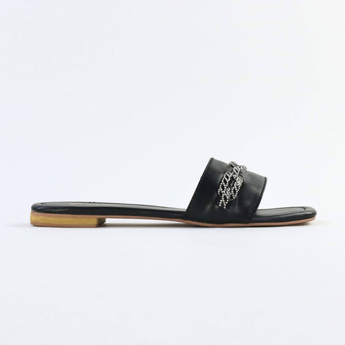 Livia – Black
