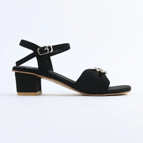 Elora – Black