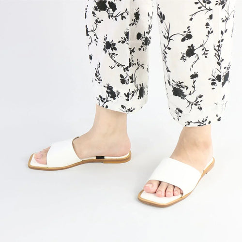 White Bliss Flats