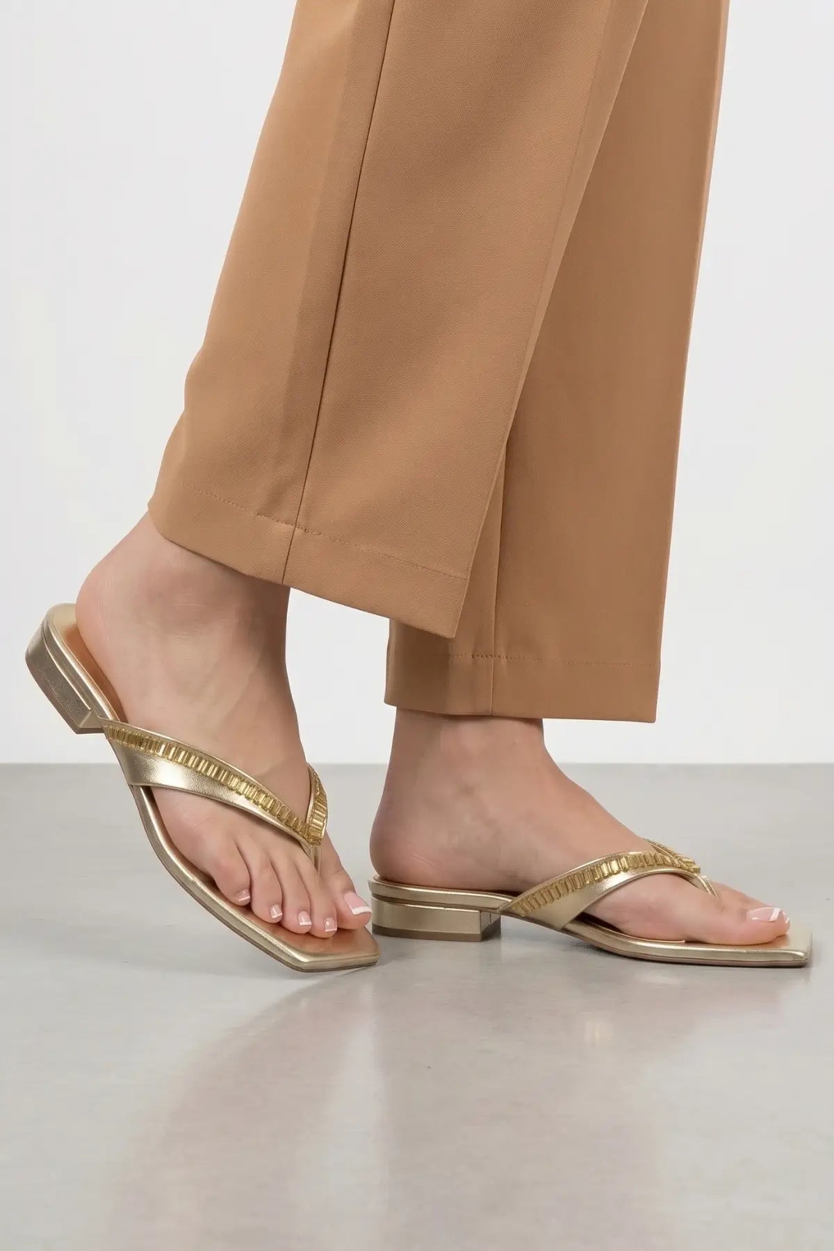 Starluxe Toe Ring – Golden