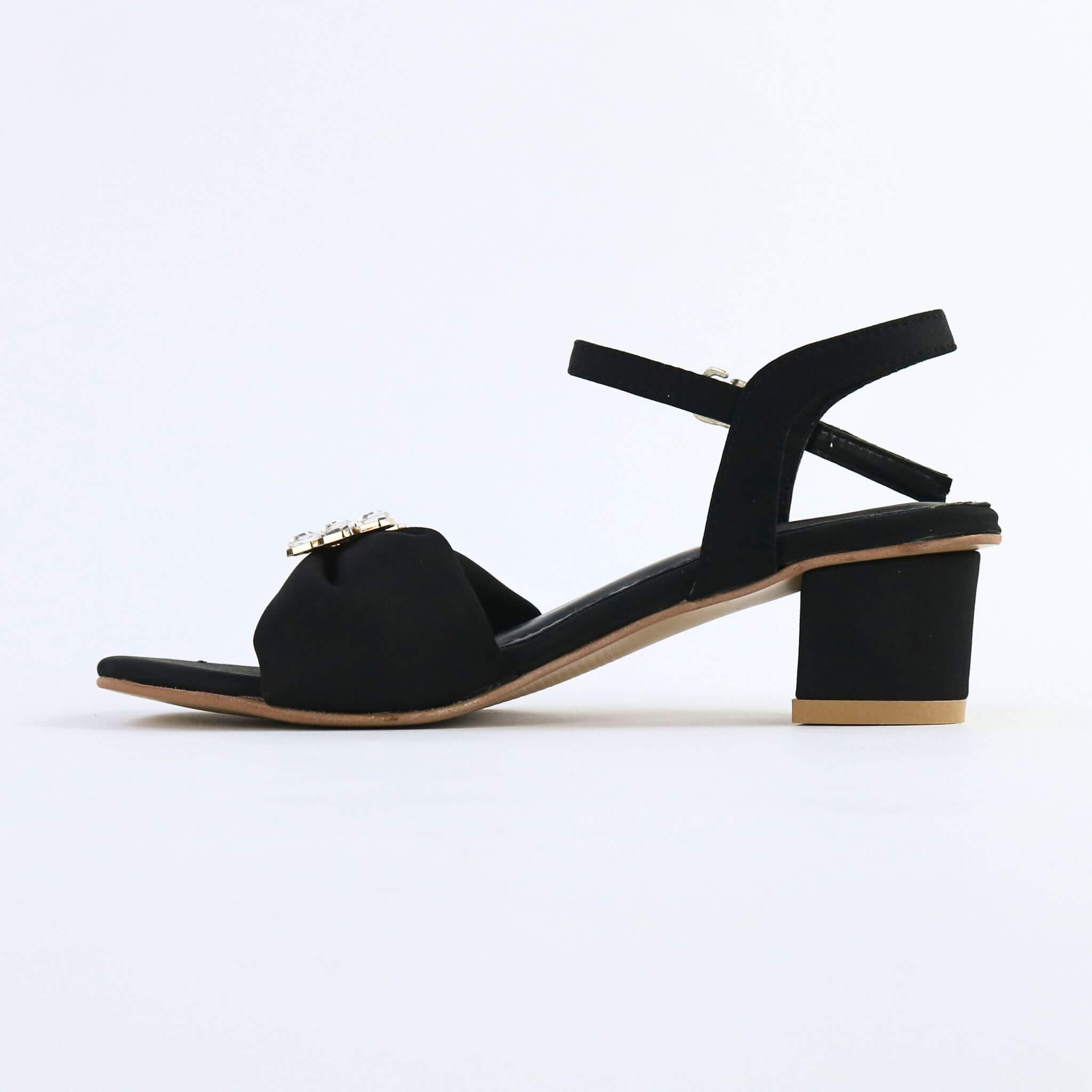 Elora – Black