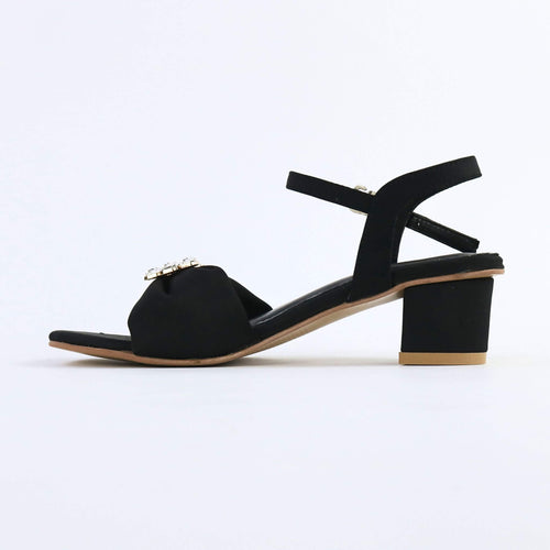 Elora – Black