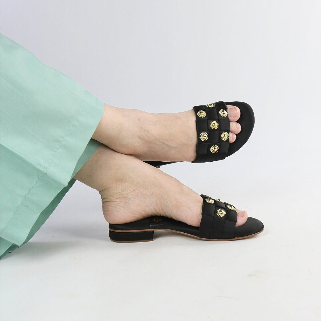 Black Grace Flats