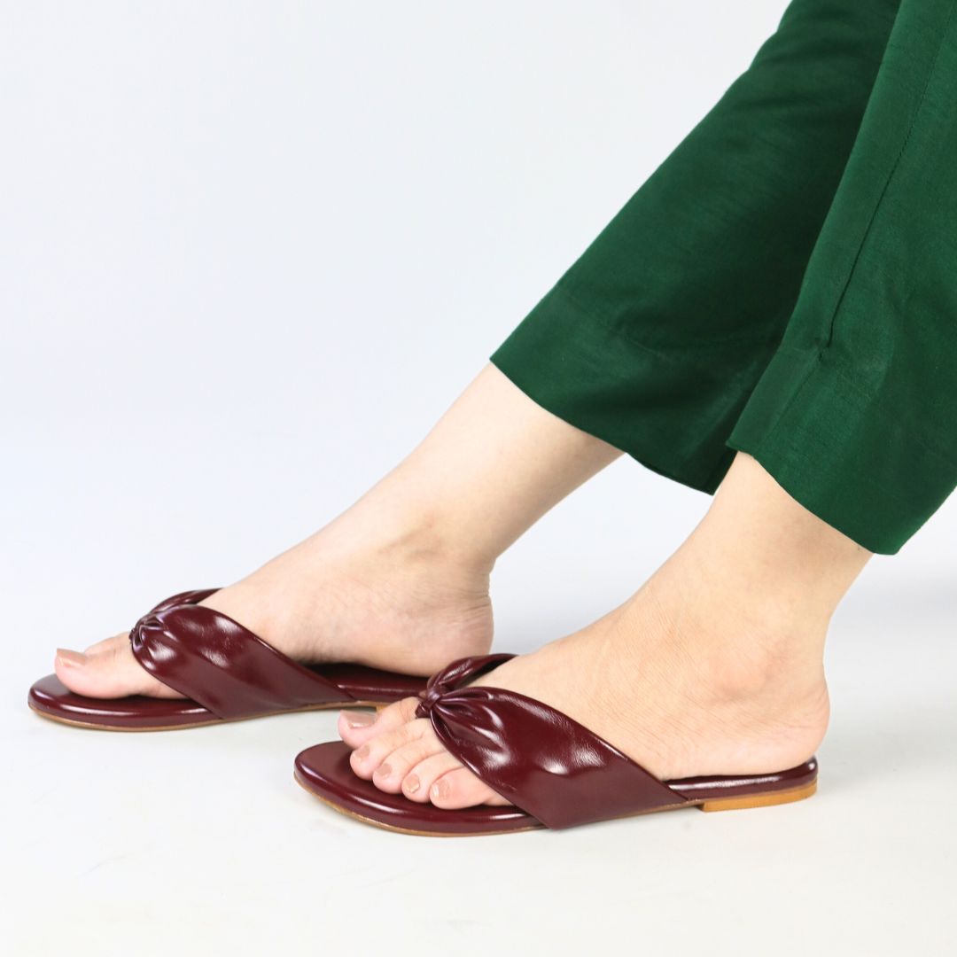 Maroon Delight Flats