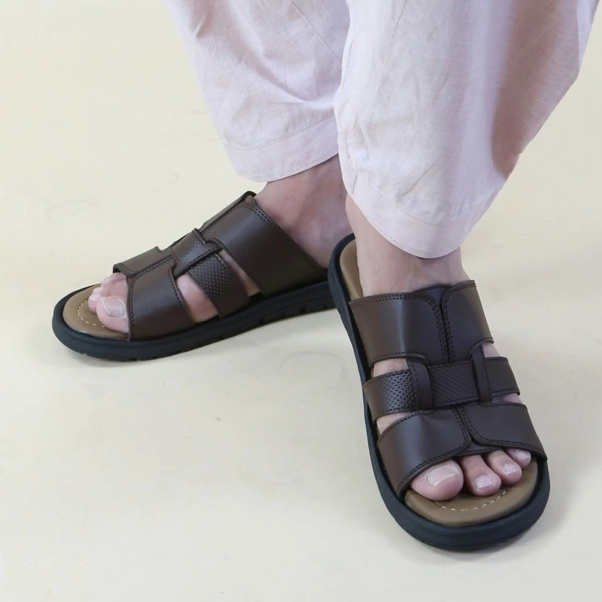 Topman Cross Slippers – Brown