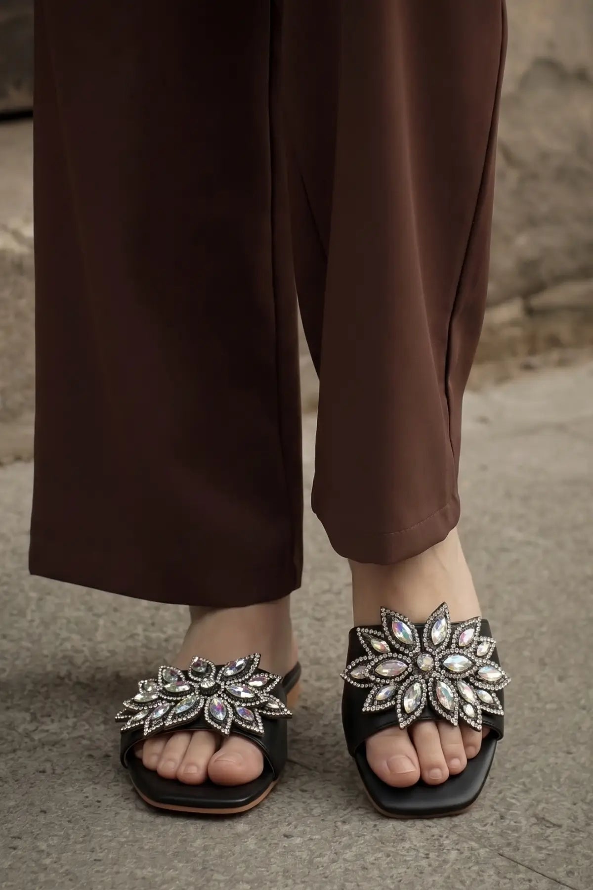 Crystal Bloom – Black