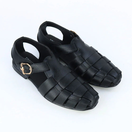 Novar – Black
