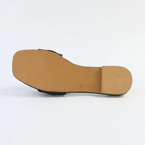 Livia – Black