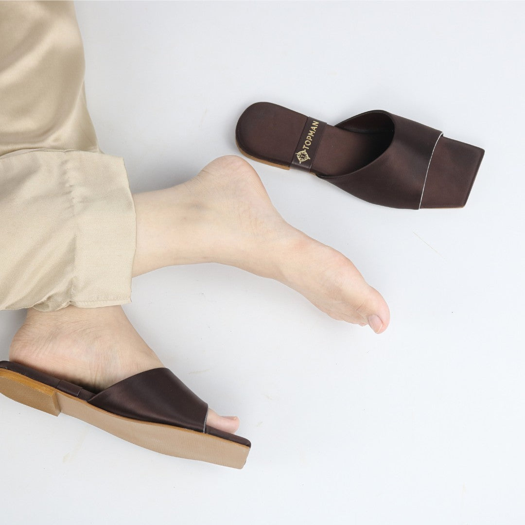 Brown Elegance Flats