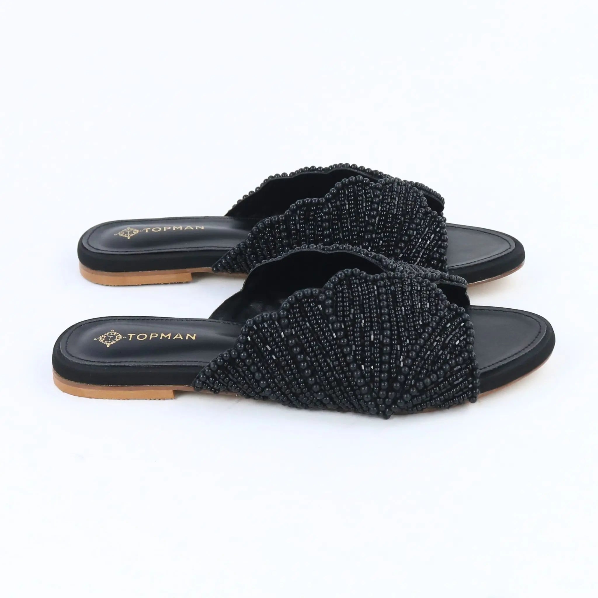 CELISTRA – Black