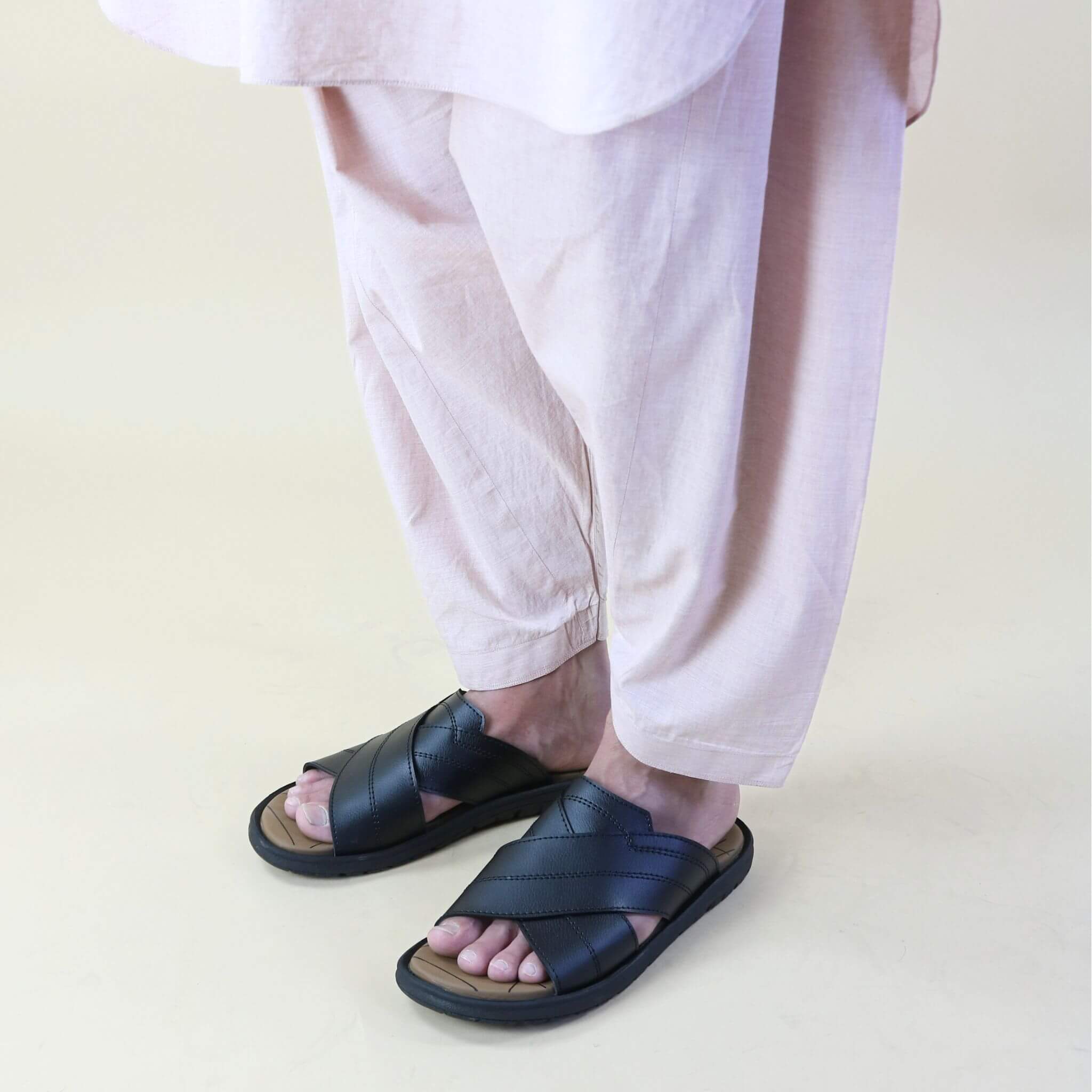 Topman Crown Cross – Black