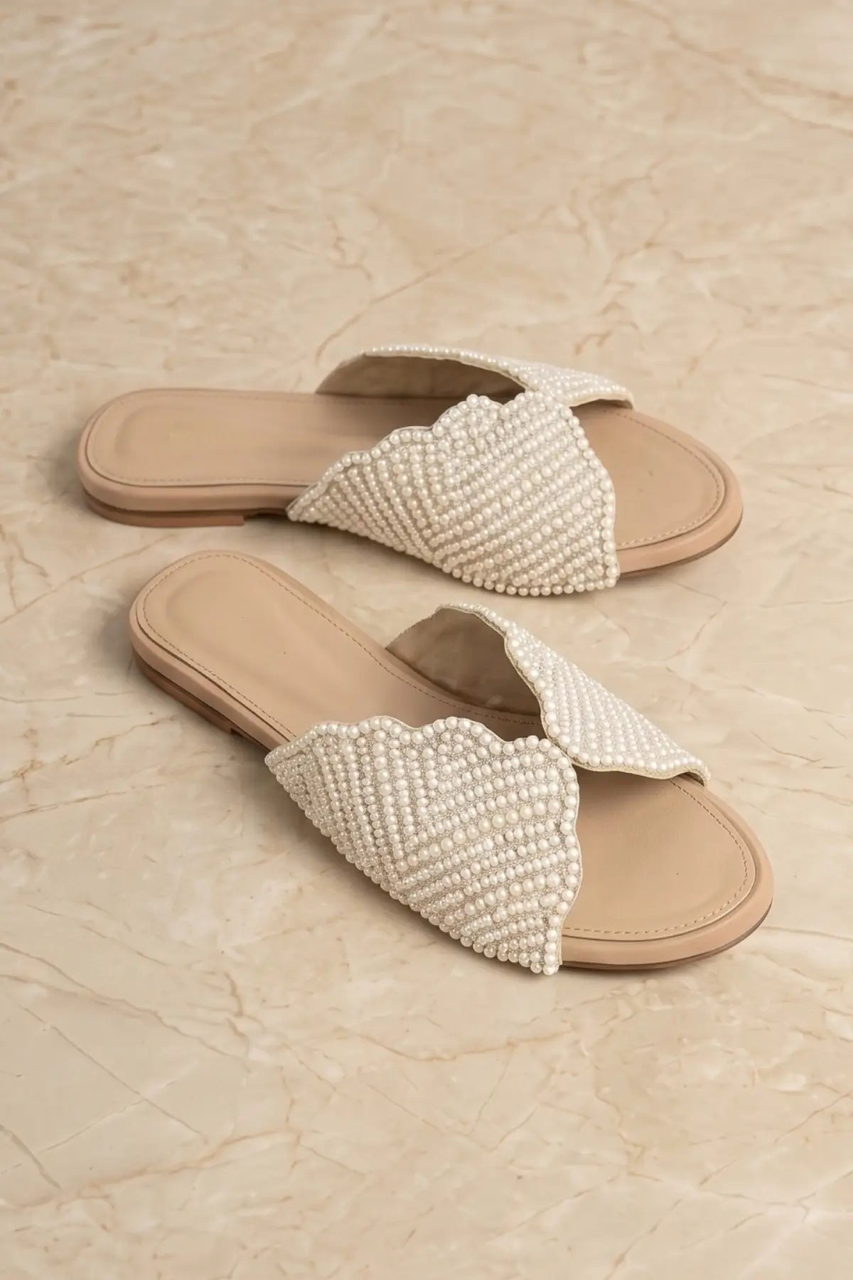 Celistra-White