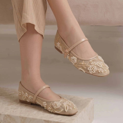 Niora Pumps