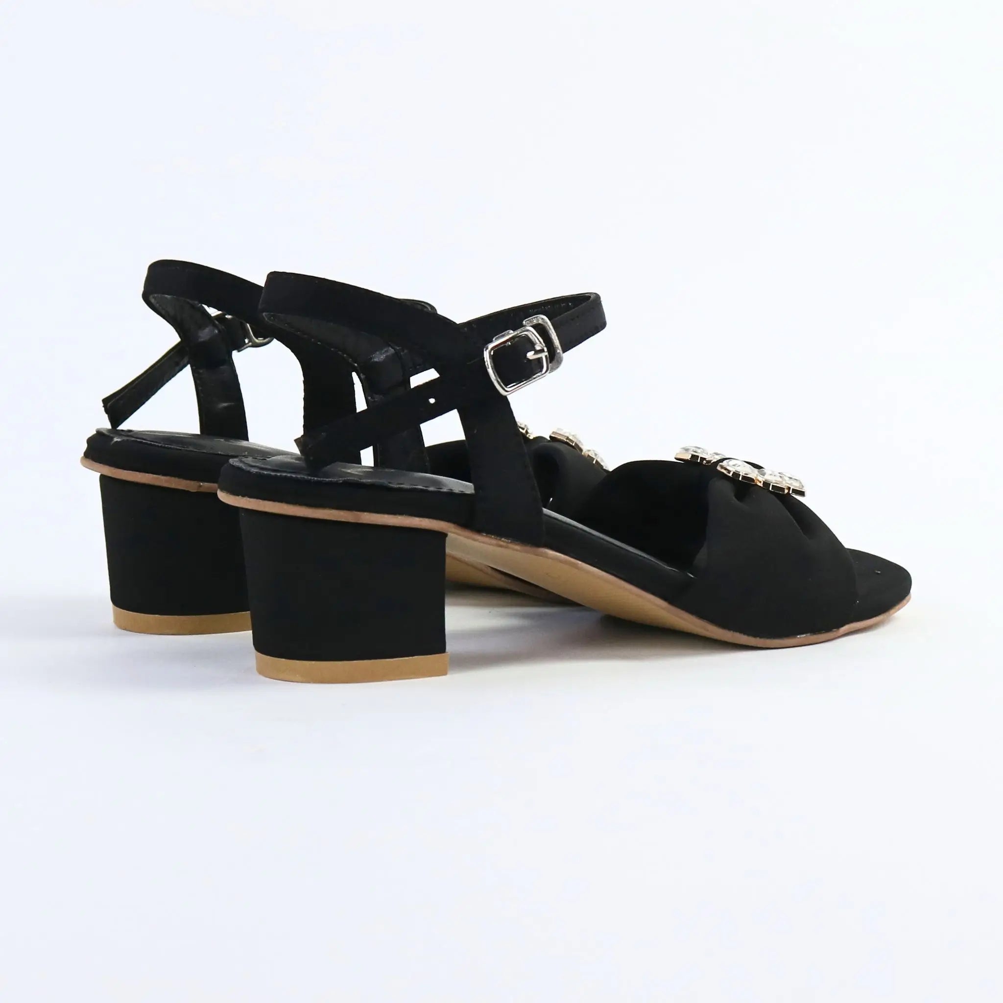 Elora – Black
