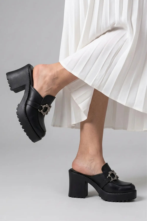 Celiora – Black