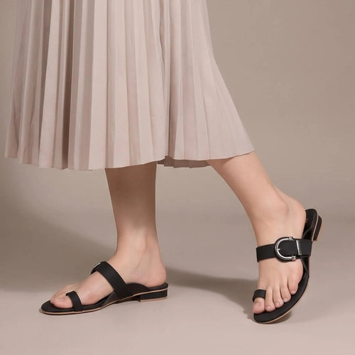 Buckle Black