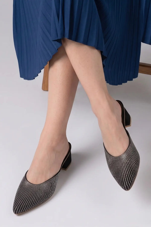 Glam Crystal Pumps – Black