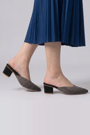 Glam Crystal Pumps – Black