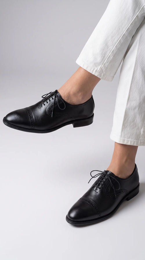 Winston – Black