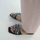 Black Crystal Flower-F015