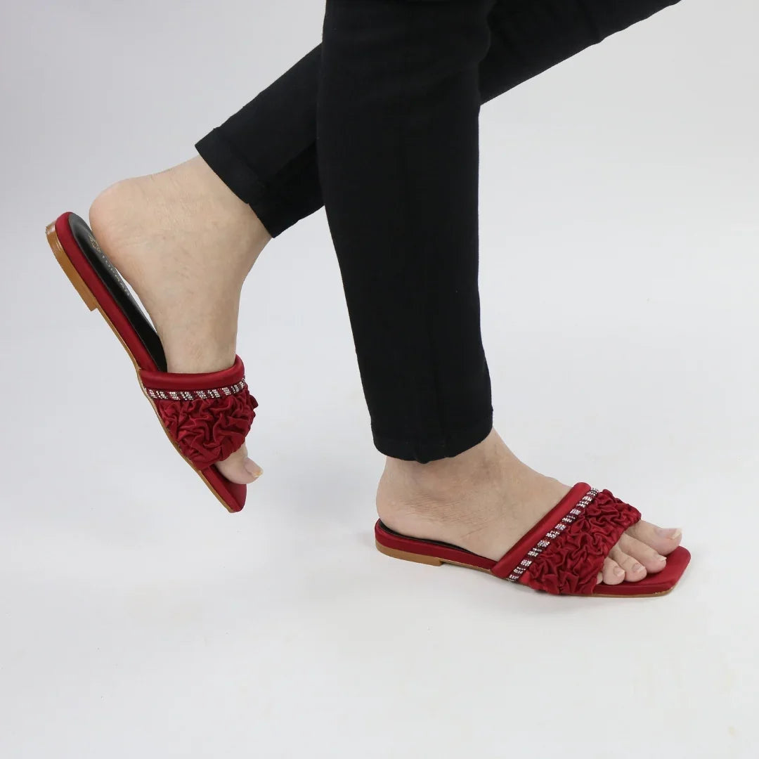 Red Ruffle Sliders-F011