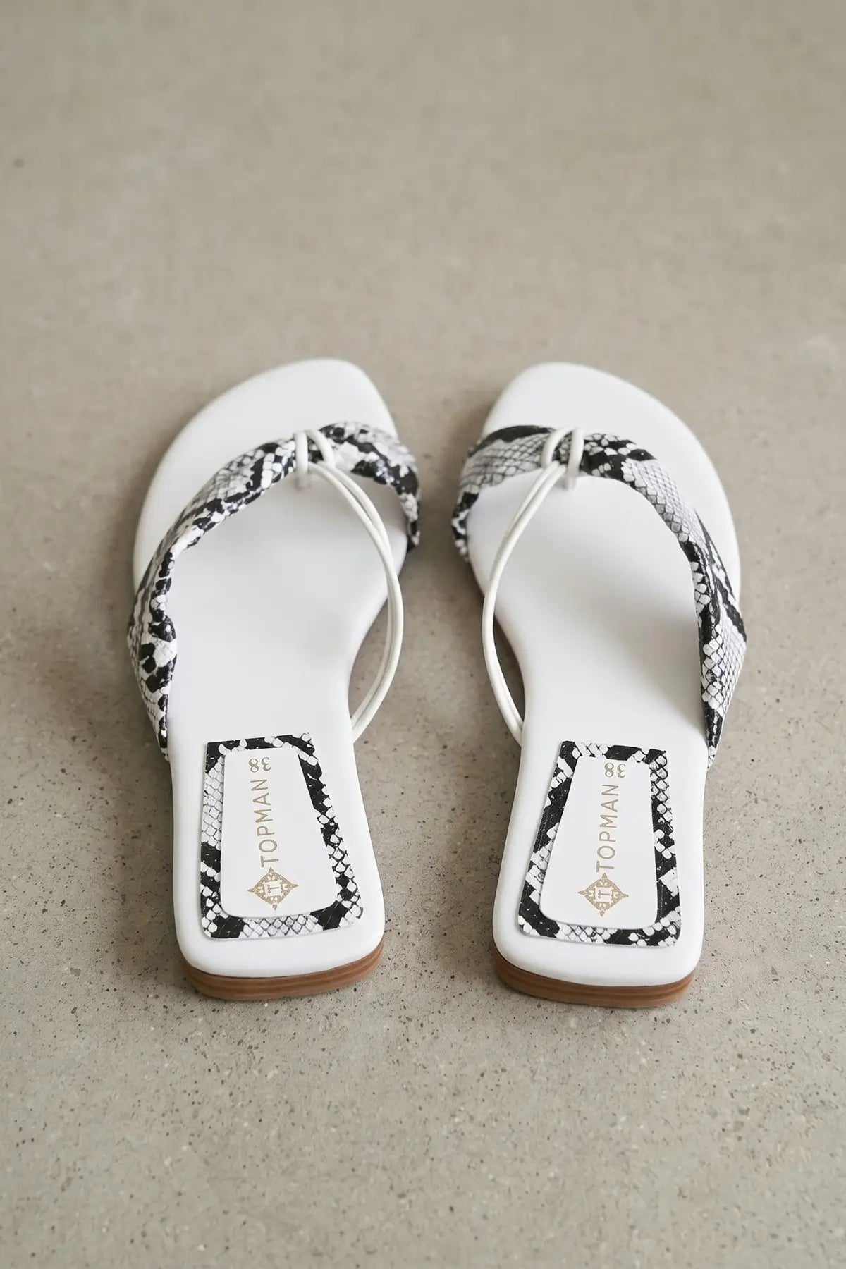 Serpina Knot Flats – White