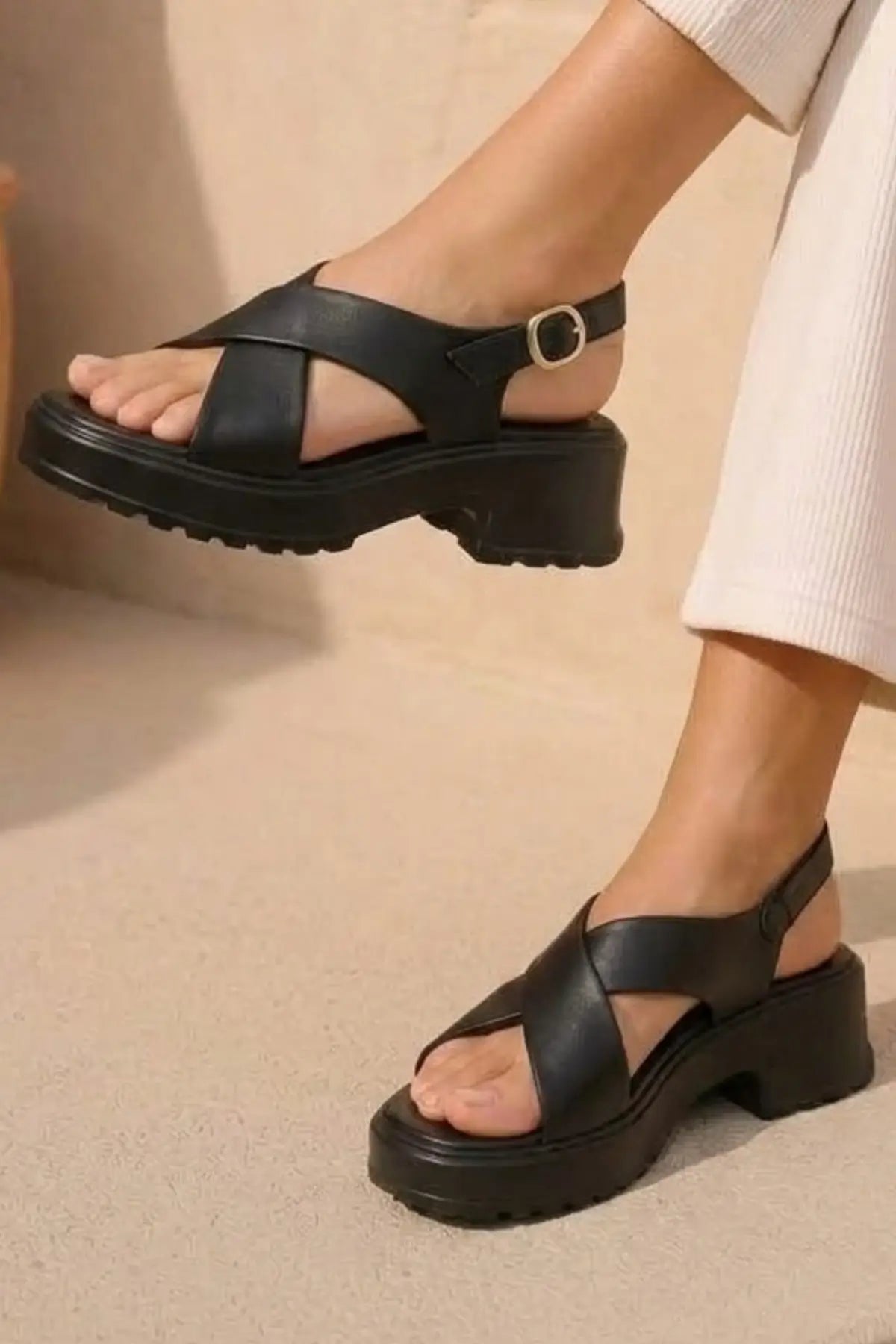 Elite Cross Strap – Black