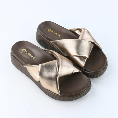Clara – Copper