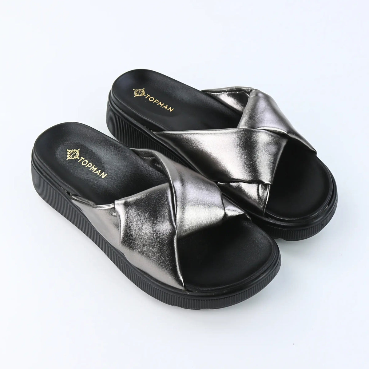 Clara – Grey