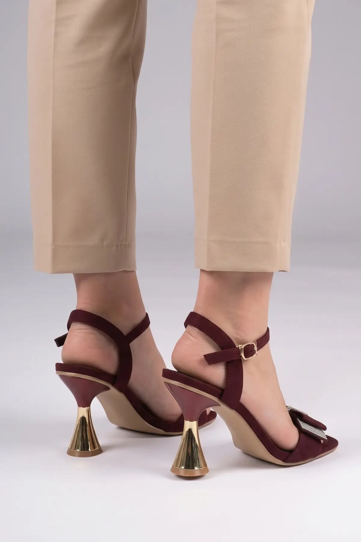 Sienna – Red