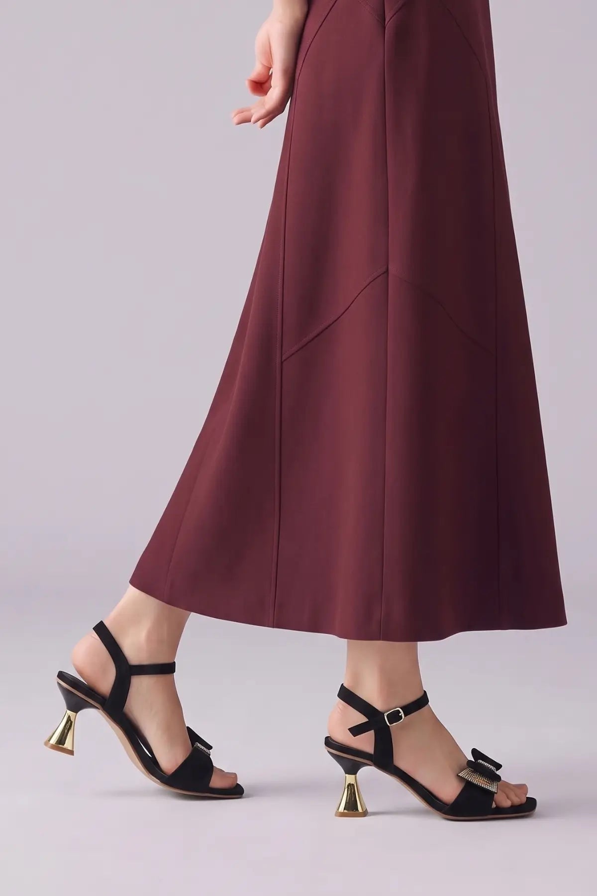Sienna – Black