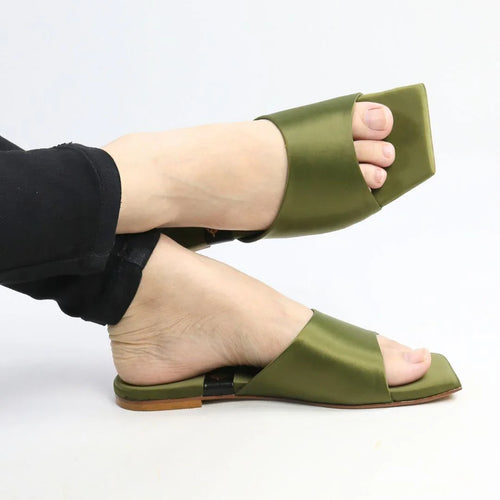 Green Elegance Flats