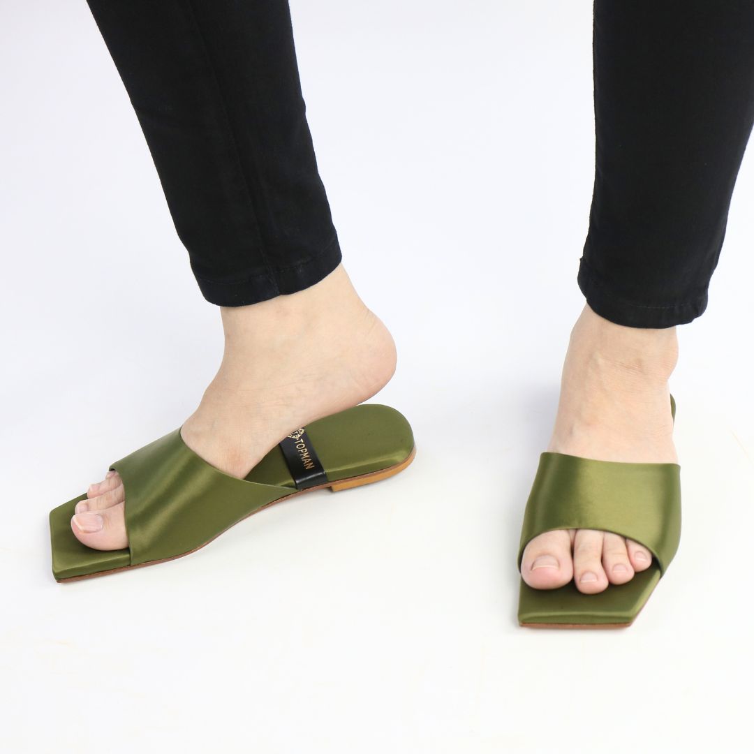 Green Elegance Flats